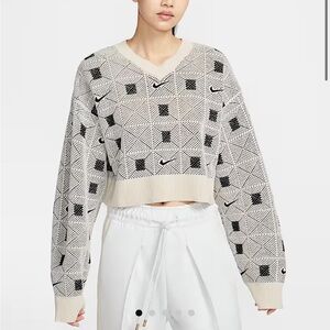 Nike Women's V-Neck Sweater in Cream and Black